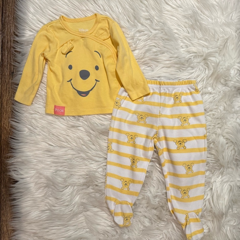 Disney Baby 2-Piece Set 3-6M Winnie the Pooh Snap Top Footed Pants Cozy